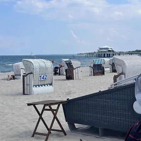 Schlafstrandkorb Nr A *